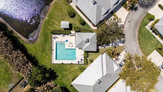 2134 NW Tilia Trail, Stuart, FL 34994
