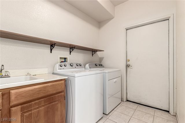 8797 Seal Rock Court, Las Vegas, NV 89147