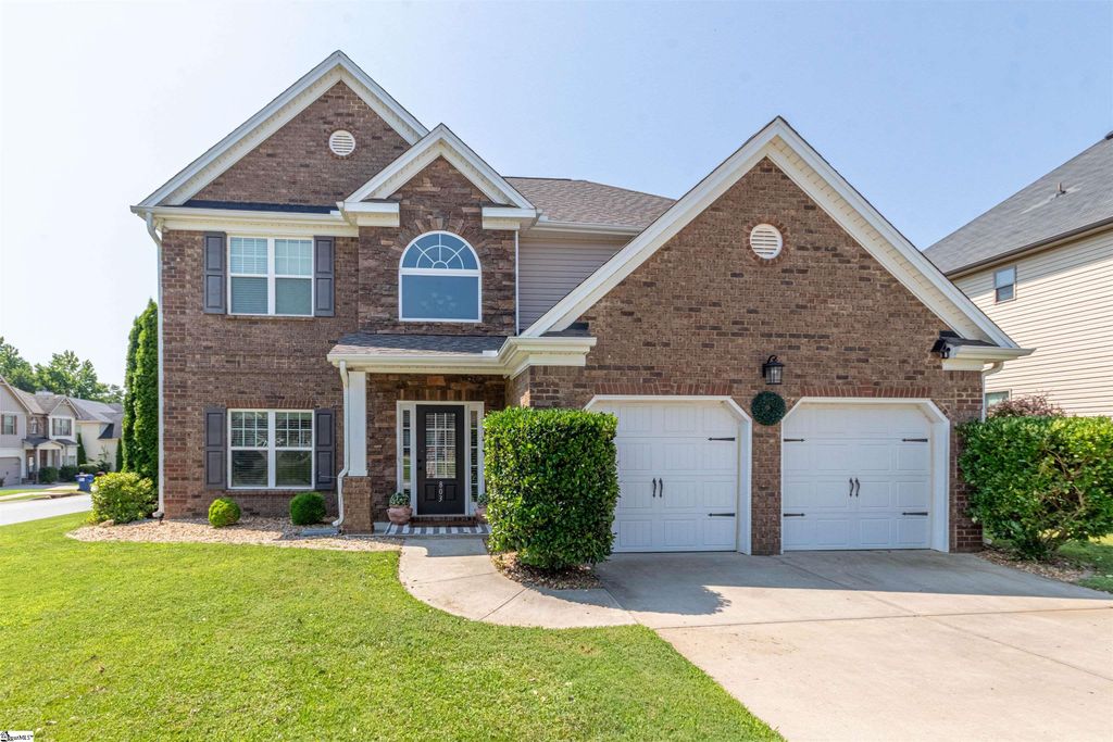 803 E Holloway Drive, Woodruff, SC 29388