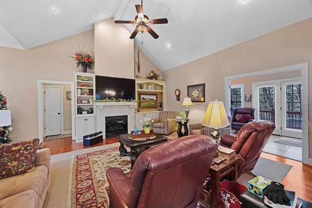 180 STROBBE LN, Counce, TN 38326