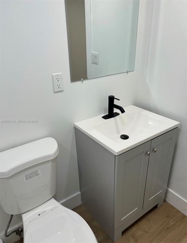 16349 Ravenwood Pl 16349, Miami Lakes, FL 33014