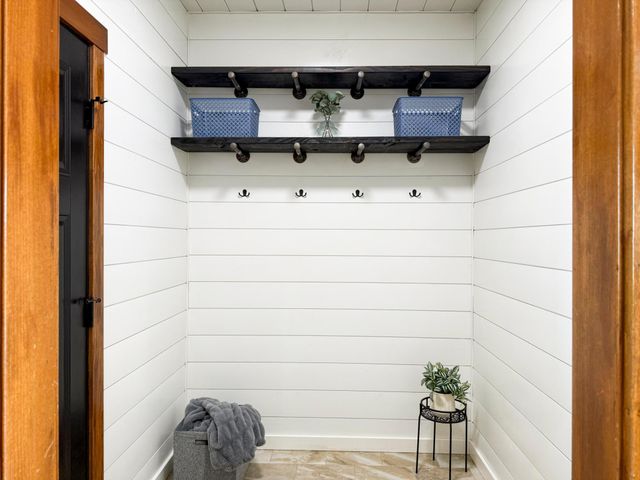 3927 Stone Point Drive NE, Rochester, MN 55906