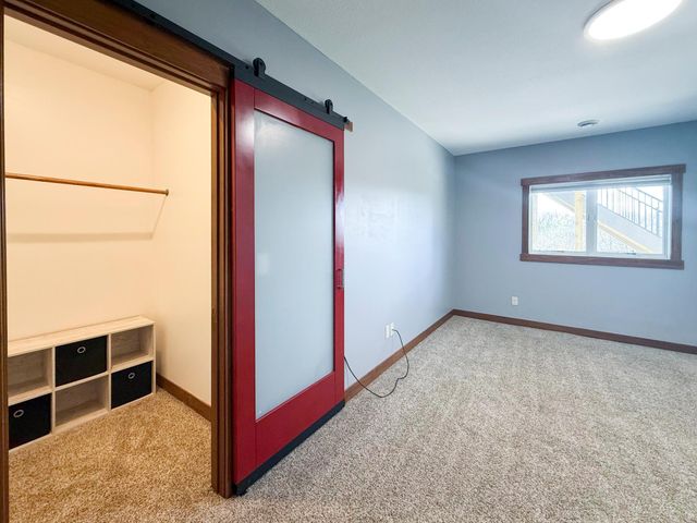 3927 Stone Point Drive NE, Rochester, MN 55906