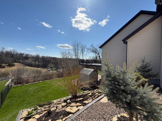 3927 Stone Point Drive NE, Rochester, MN 55906