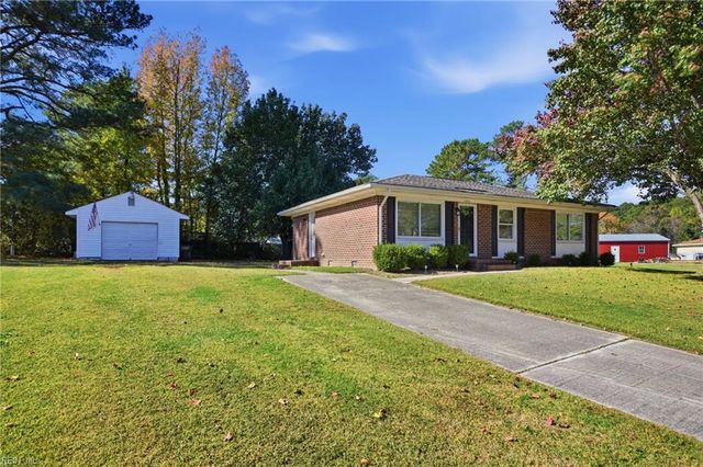 1446 Chancellor CT, Suffolk, VA 23434