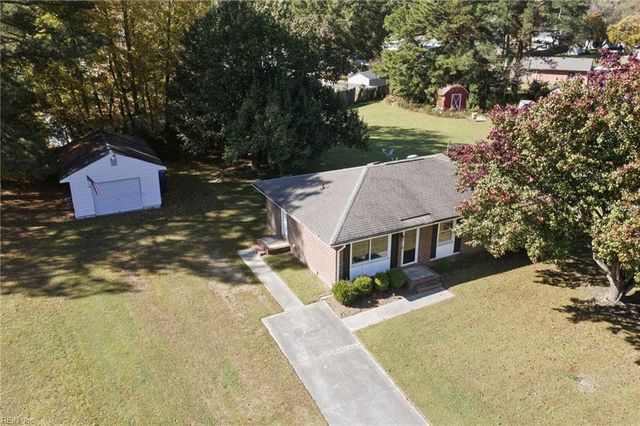 1446 Chancellor CT, Suffolk, VA 23434