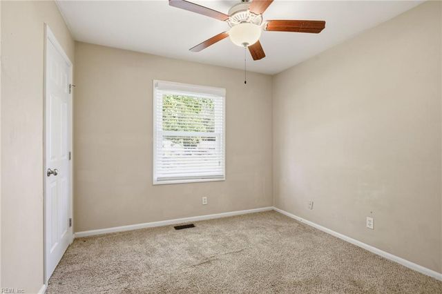 1446 Chancellor CT, Suffolk, VA 23434