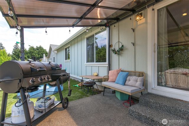1937 Village Circle, Port Angeles, WA 98362