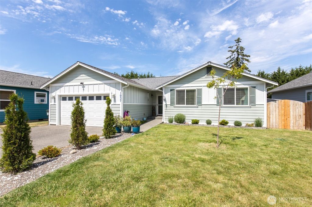 1937 Village Circle, Port Angeles, WA 98362