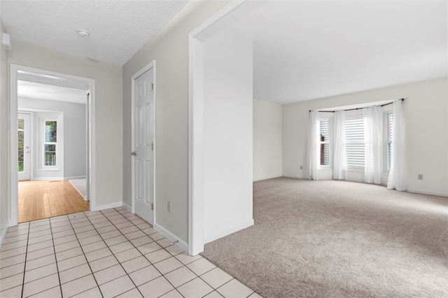 1270 Barnstaple Dr, South Park, PA 15129