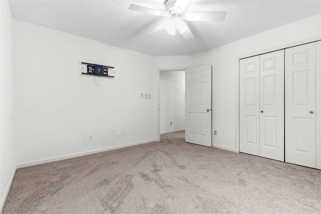 1270 Barnstaple Dr, South Park, PA 15129