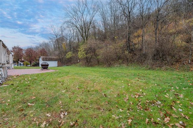 1270 Barnstaple Dr, South Park, PA 15129