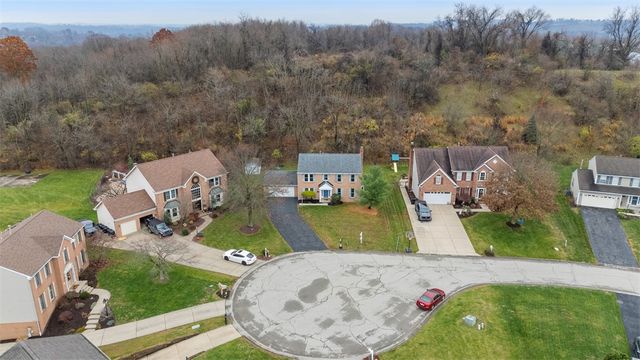 1270 Barnstaple Dr, South Park, PA 15129