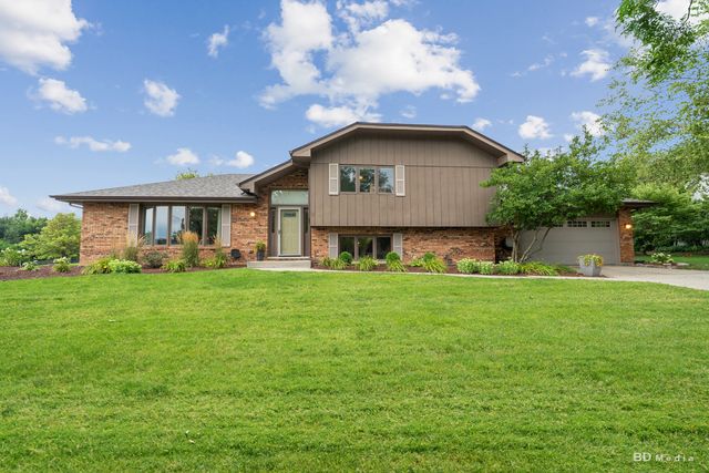 105 Azalea Road, Frankfort, IL 60423