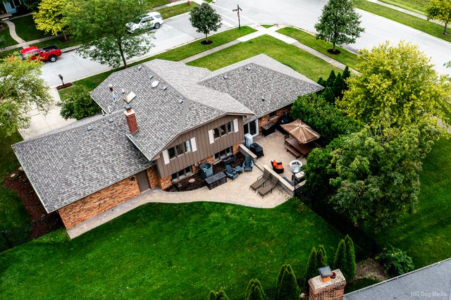 105 Azalea Road, Frankfort, IL 60423