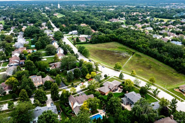 105 Azalea Road, Frankfort, IL 60423