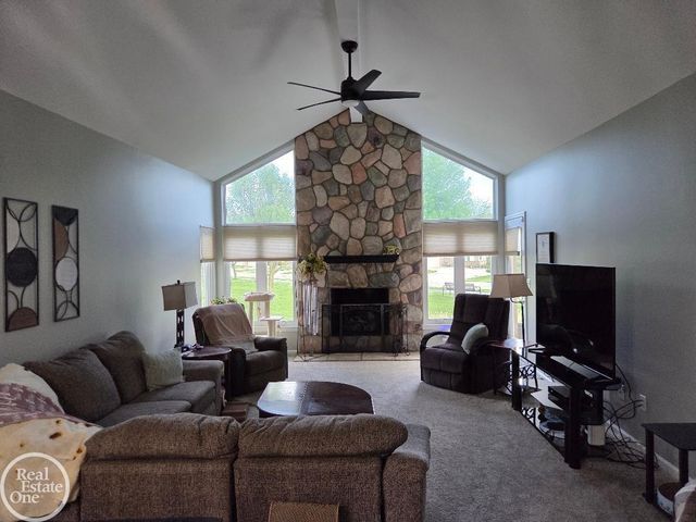 50140 Raleigh Court, Macomb, MI 48044