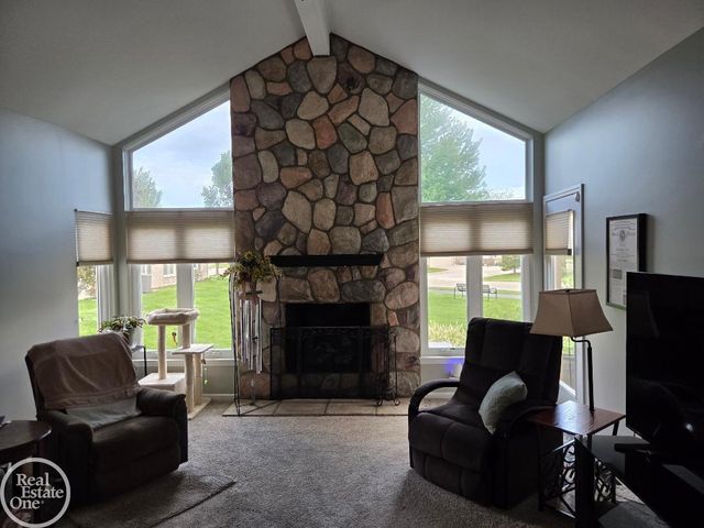 50140 Raleigh Court, Macomb, MI 48044
