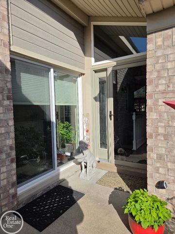 50140 Raleigh Court, Macomb, MI 48044