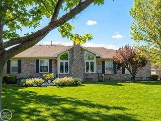 50140 Raleigh Court, Macomb, MI 48044