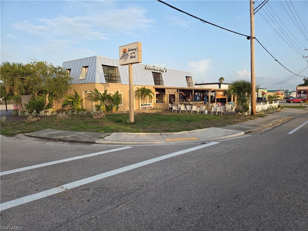 1303 Del Prado BLVD S, CAPE CORAL, FL 33990 — photo 2
