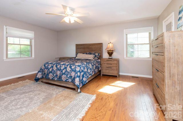 121 Churchill Downs Drive, Fairview, NC 28730