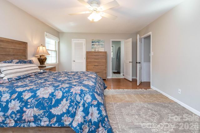 121 Churchill Downs Drive, Fairview, NC 28730