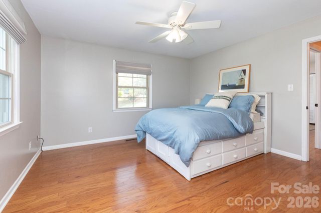 121 Churchill Downs Drive, Fairview, NC 28730