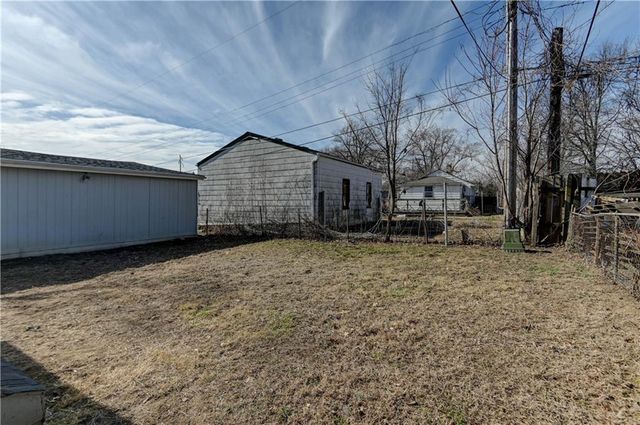 204 S Rogers Street, Independence, MO 64050