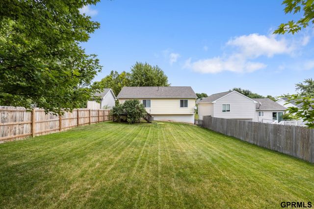 2134 N 166Th Street, Omaha, NE 68116