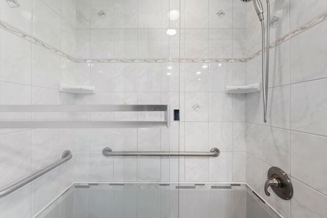 38706 Roycroft Street, Livonia, MI 48154