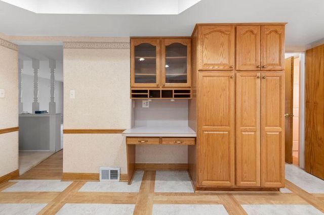 38706 Roycroft Street, Livonia, MI 48154