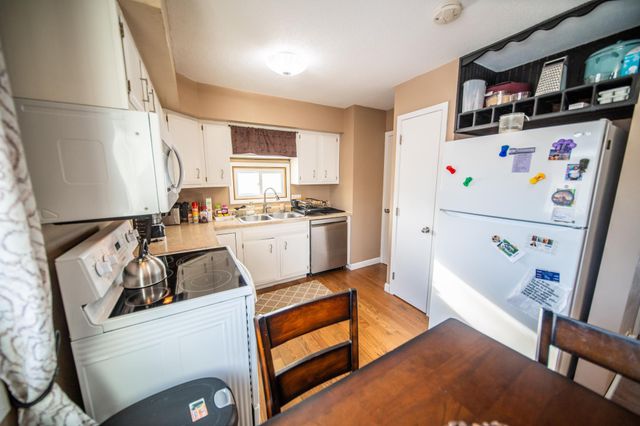 907 40th Street NW, Rochester, MN 55901