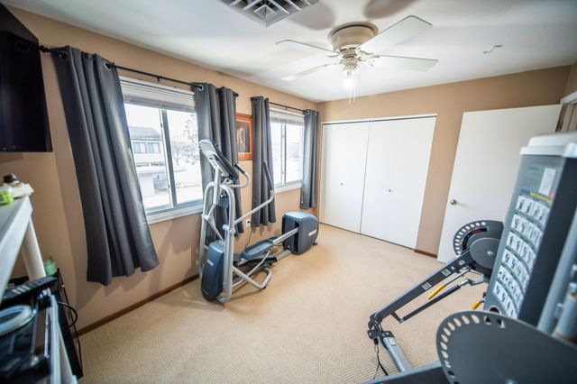 907 40th Street NW, Rochester, MN 55901