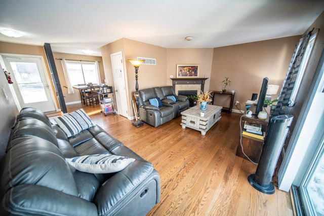 907 40th Street NW, Rochester, MN 55901