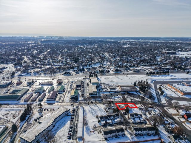 907 40th Street NW, Rochester, MN 55901