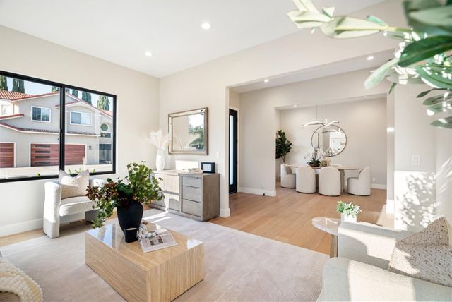 10476 S Stelling Road, Cupertino, CA 95014