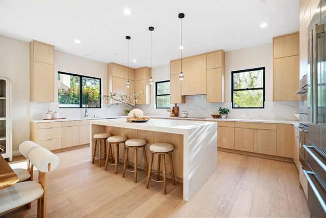 10476 S Stelling Road, Cupertino, CA 95014