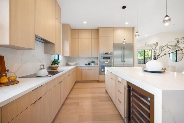 10476 S Stelling Road, Cupertino, CA 95014