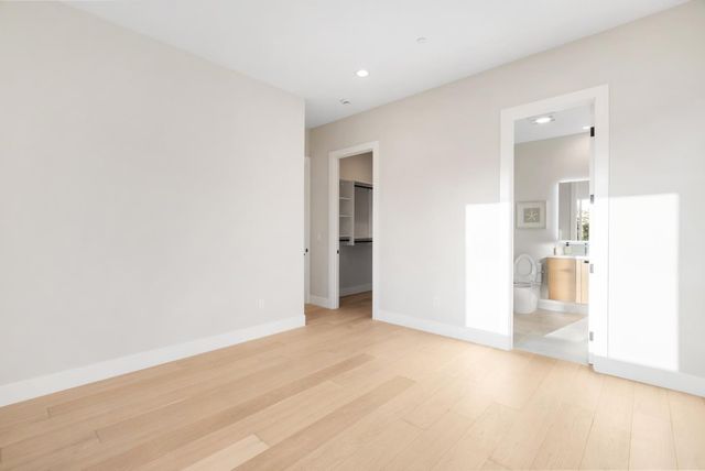 10476 S Stelling Road, Cupertino, CA 95014