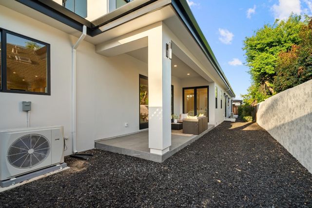 10476 S Stelling Road, Cupertino, CA 95014