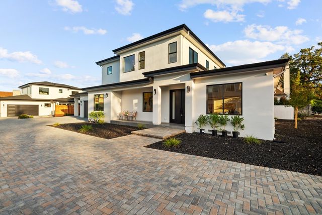 10476 S Stelling Road, Cupertino, CA 95014