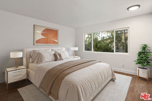 16541 Park Lane Circle, Los Angeles, CA 90049