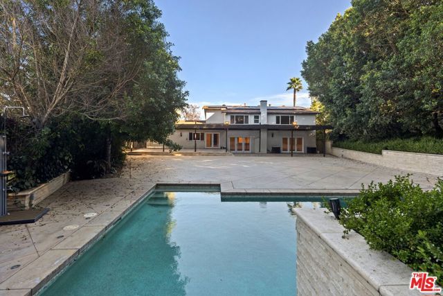 16541 Park Lane Circle, Los Angeles, CA 90049