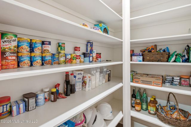 65 Stonegate Drive, Hattiesburg, MS 39402