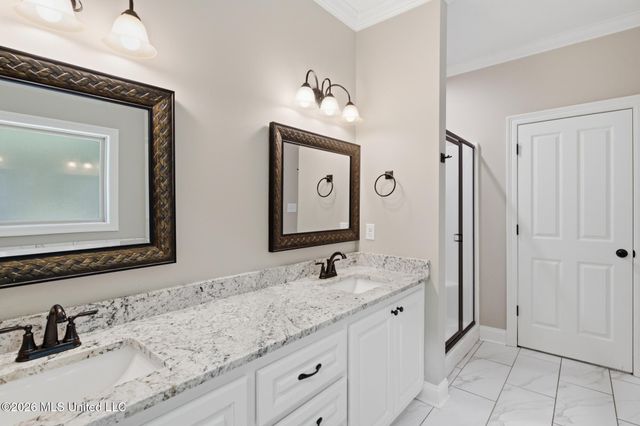 65 Stonegate Drive, Hattiesburg, MS 39402