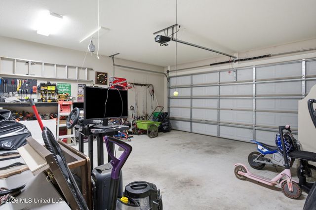 65 Stonegate Drive, Hattiesburg, MS 39402