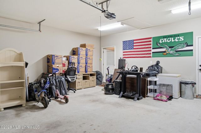 65 Stonegate Drive, Hattiesburg, MS 39402