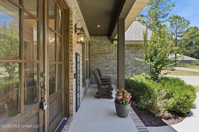 65 Stonegate Drive, Hattiesburg, MS 39402