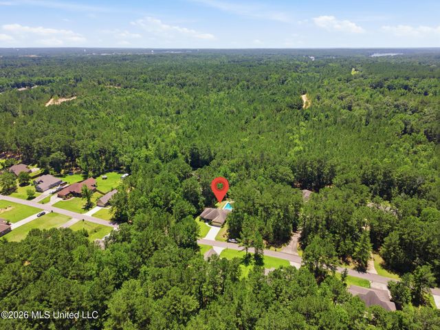 65 Stonegate Drive, Hattiesburg, MS 39402